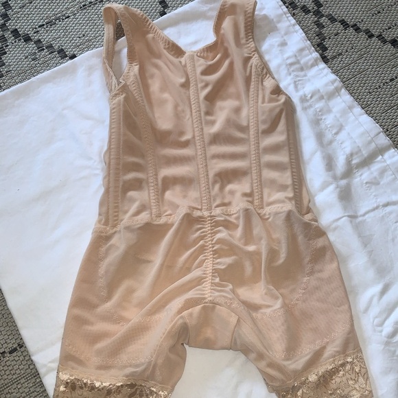 Gently Loved Faja/Girdle bt ARDYSS International - Picture 5 of 9